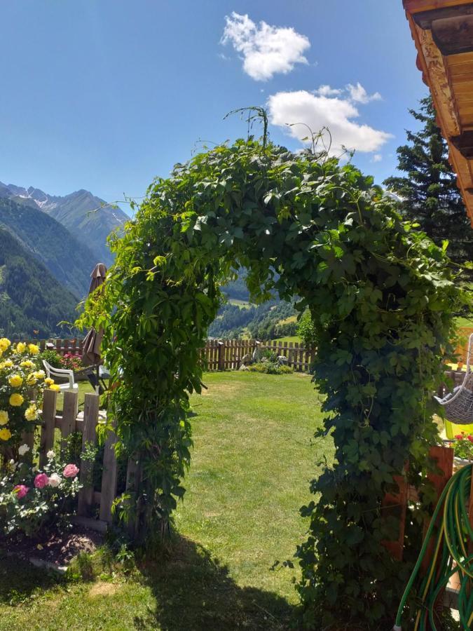 Haus Bergheimat Hotell Prägraten Exteriör bild